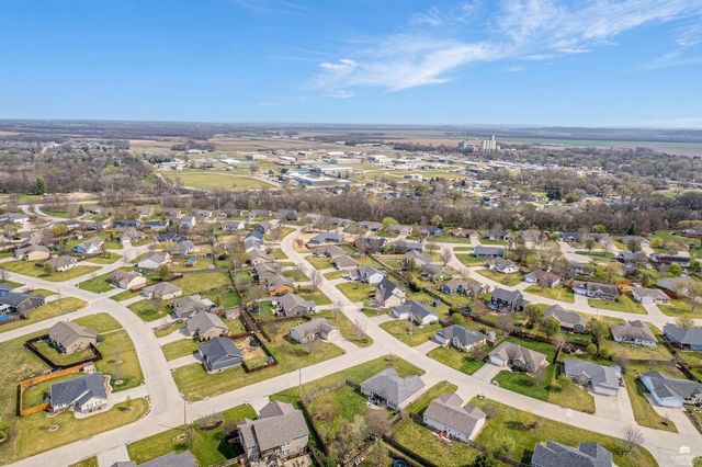 4044 Bald Eagle Drive, Manhattan, KS 66502