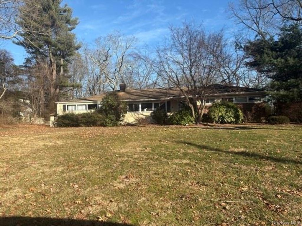 3 Stafford Avenue, Woodbury, NY 11797 — exterior