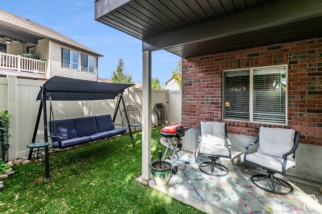 239 W LYMAN LN, Bountiful, UT 84010