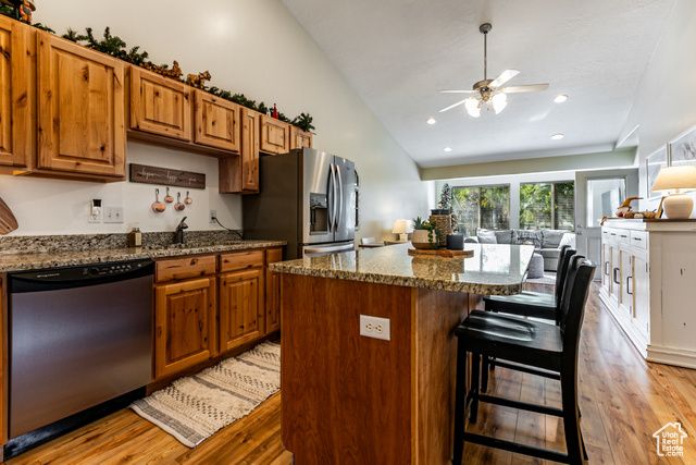 239 W LYMAN LN, Bountiful, UT 84010