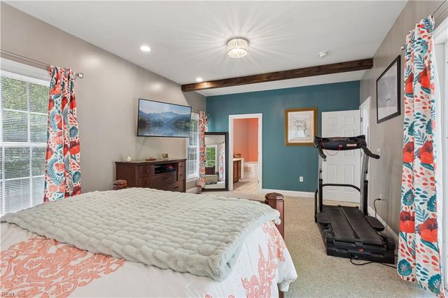 10107 Woods Creek LN, Gloucester, VA 23061