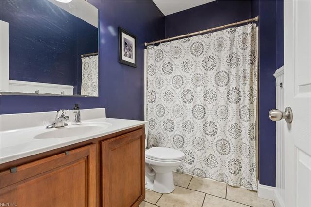 10107 Woods Creek LN, Gloucester, VA 23061