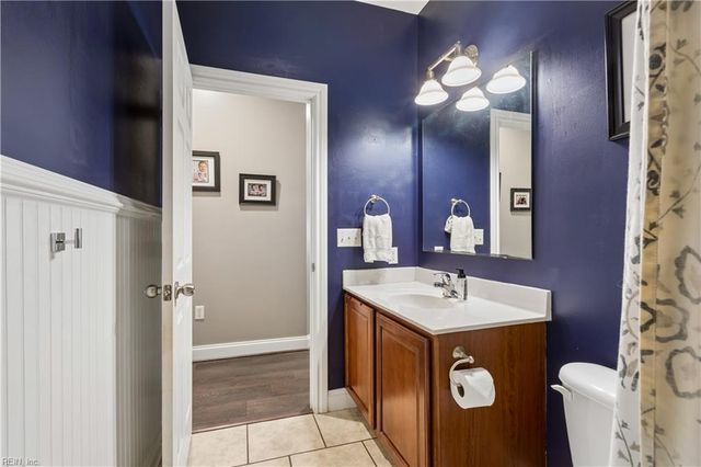 10107 Woods Creek LN, Gloucester, VA 23061