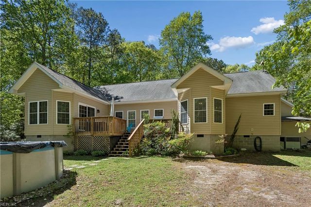 10107 Woods Creek LN, Gloucester, VA 23061