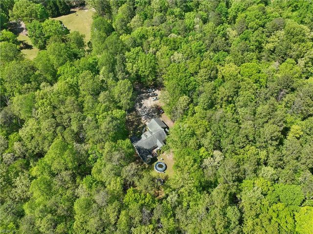 10107 Woods Creek LN, Gloucester, VA 23061