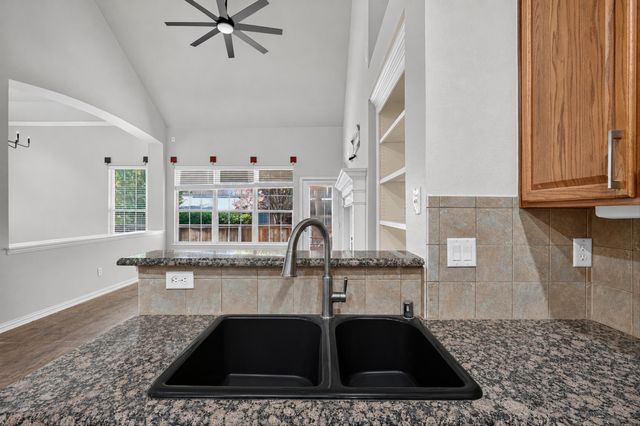 1837 Sandpiper Lane, Carrollton, TX 75007