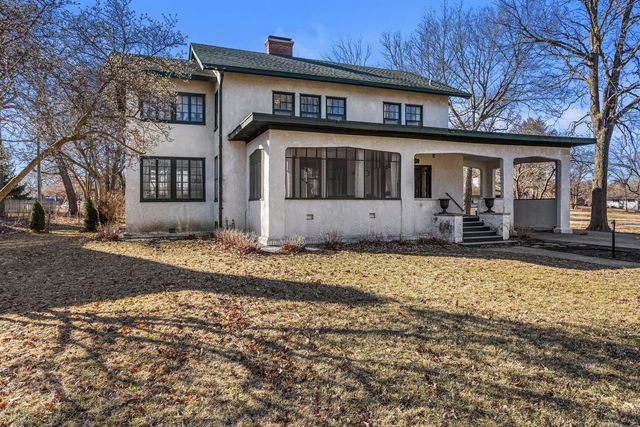 1124 N State Street, Monticello, IL 61856