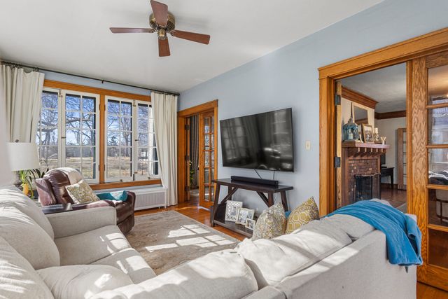 1124 N State Street, Monticello, IL 61856