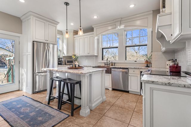 1124 N State Street, Monticello, IL 61856