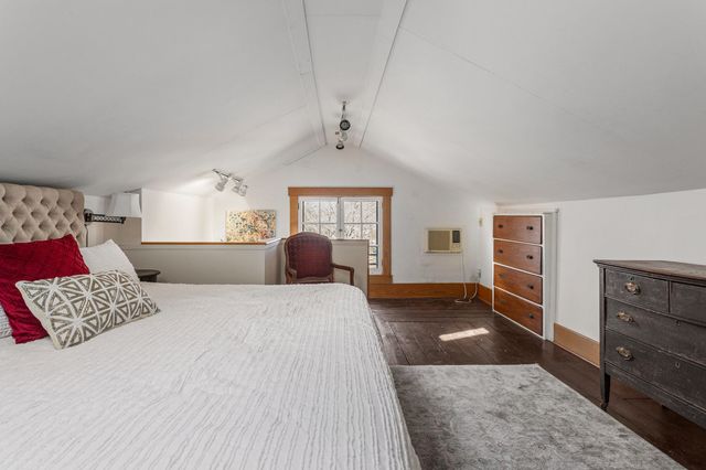 1124 N State Street, Monticello, IL 61856