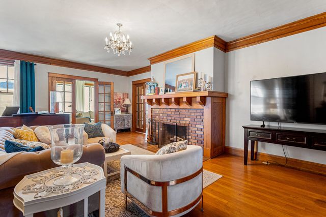 1124 N State Street, Monticello, IL 61856