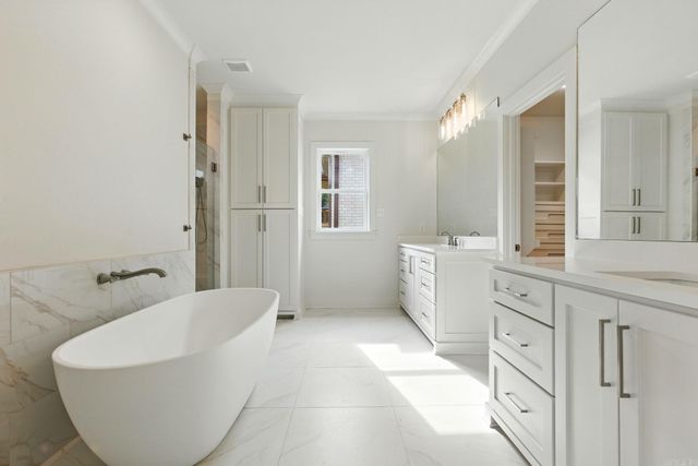 21 Mountain Brook Road, Little Rock, AR 72223