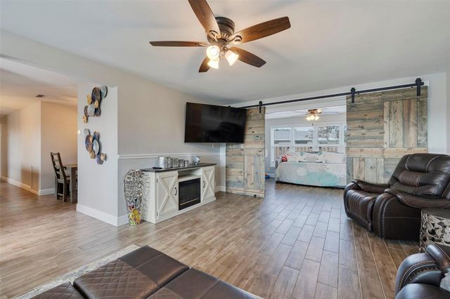 242 176TH AVENUE E, Redington Shores, FL 33708