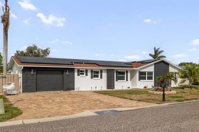 242 176TH AVENUE E, Redington Shores, FL 33708