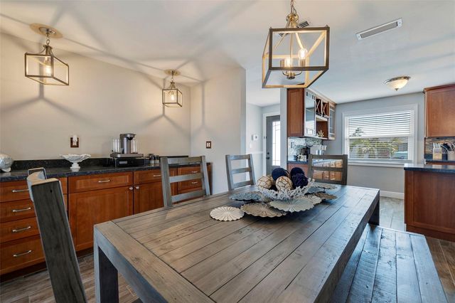 242 176TH AVENUE E, Redington Shores, FL 33708