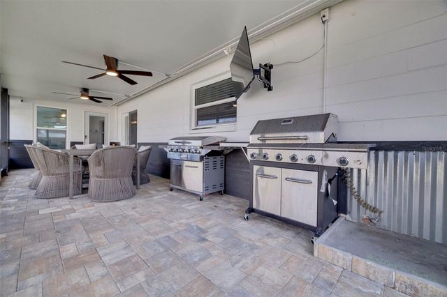 242 176TH AVENUE E, Redington Shores, FL 33708