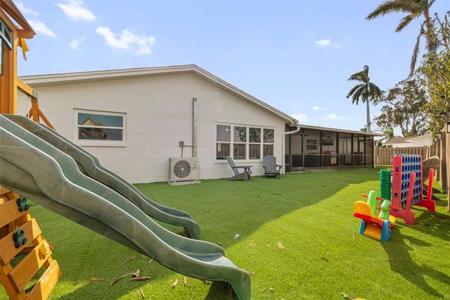 242 176TH AVENUE E, Redington Shores, FL 33708