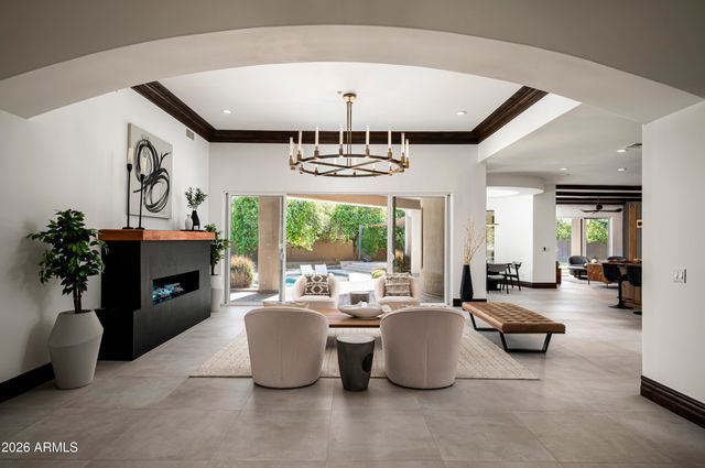 3905 E MALLORY Circle, Mesa, AZ 85215