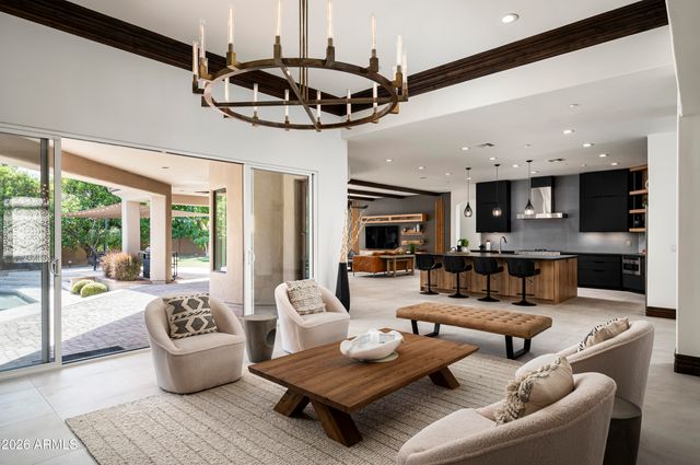 3905 E MALLORY Circle, Mesa, AZ 85215