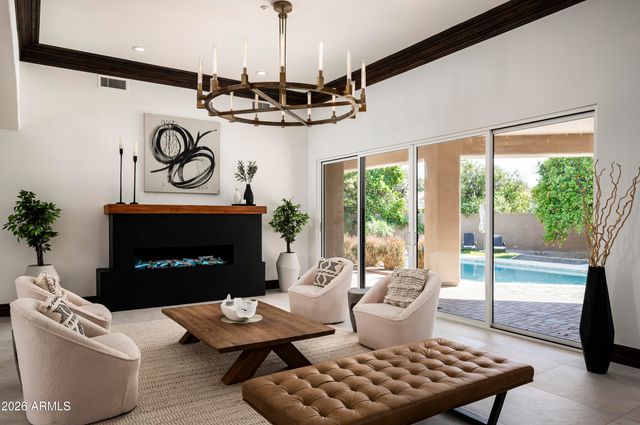 3905 E MALLORY Circle, Mesa, AZ 85215