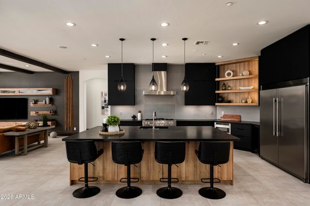 3905 E MALLORY Circle, Mesa, AZ 85215