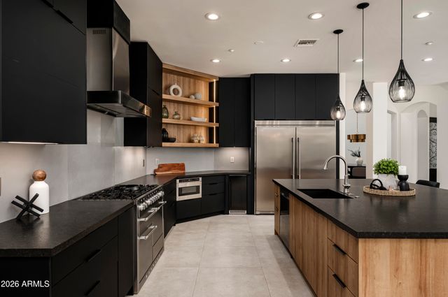 3905 E MALLORY Circle, Mesa, AZ 85215