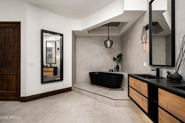 3905 E MALLORY Circle, Mesa, AZ 85215