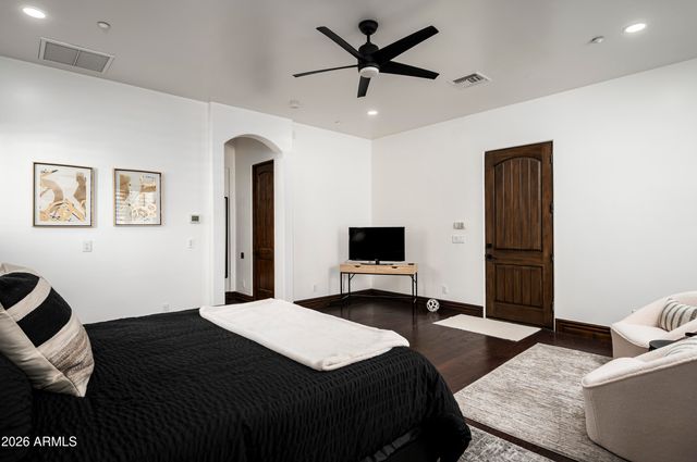 3905 E MALLORY Circle, Mesa, AZ 85215