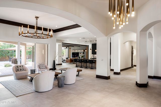 3905 E MALLORY Circle, Mesa, AZ 85215