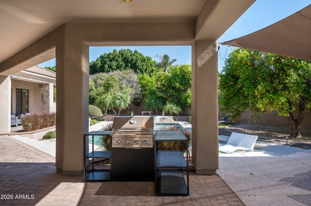 3905 E MALLORY Circle, Mesa, AZ 85215