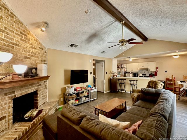 5619 Wood Walk, San Antonio, TX 78233