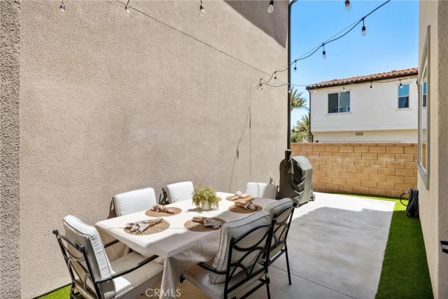 16064 Jamie Ln 7, Fontana, CA 92336