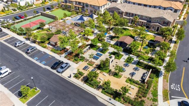 16064 Jamie Ln 7, Fontana, CA 92336