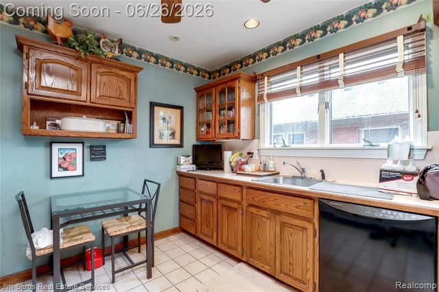 764 Harcourt Road, Grosse Pointe Park, MI 48230