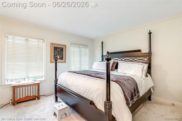 764 Harcourt Road, Grosse Pointe Park, MI 48230