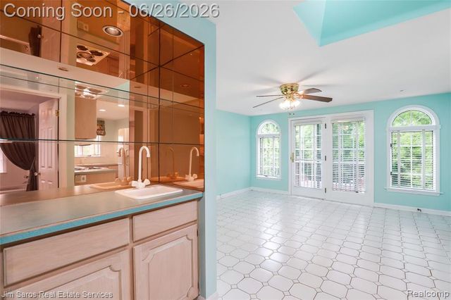 764 Harcourt Road, Grosse Pointe Park, MI 48230
