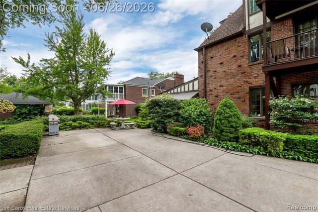 764 Harcourt Road, Grosse Pointe Park, MI 48230