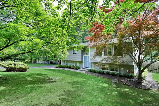 89 Regina Road, Airmont, NY 10952