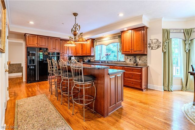 17504 Willow Wood Drive, Strongsville, OH 44136