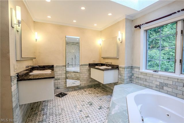 17504 Willow Wood Drive, Strongsville, OH 44136