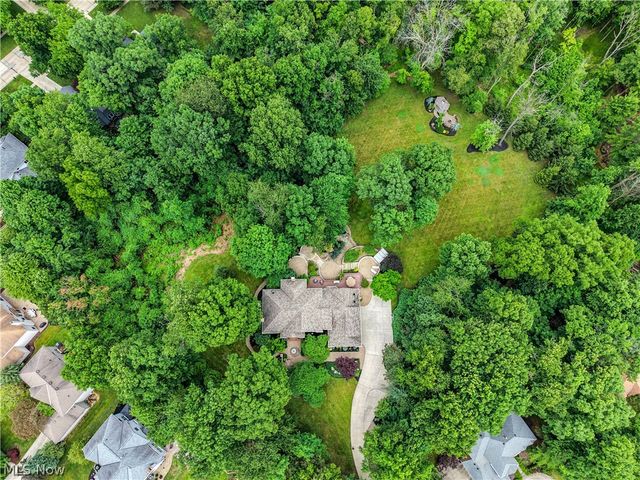 17504 Willow Wood Drive, Strongsville, OH 44136