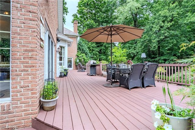 17504 Willow Wood Drive, Strongsville, OH 44136