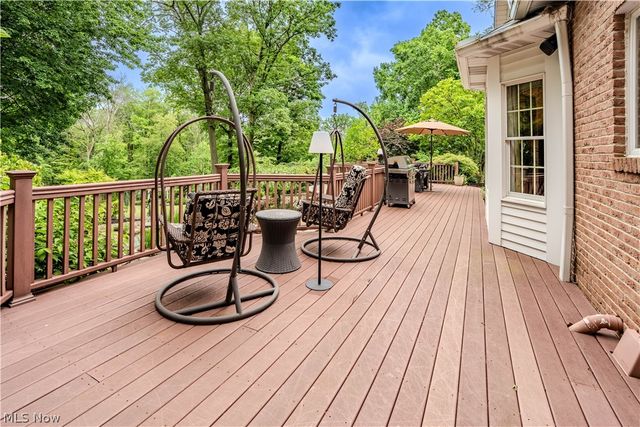 17504 Willow Wood Drive, Strongsville, OH 44136