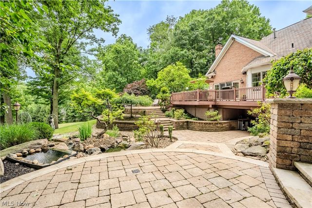 17504 Willow Wood Drive, Strongsville, OH 44136