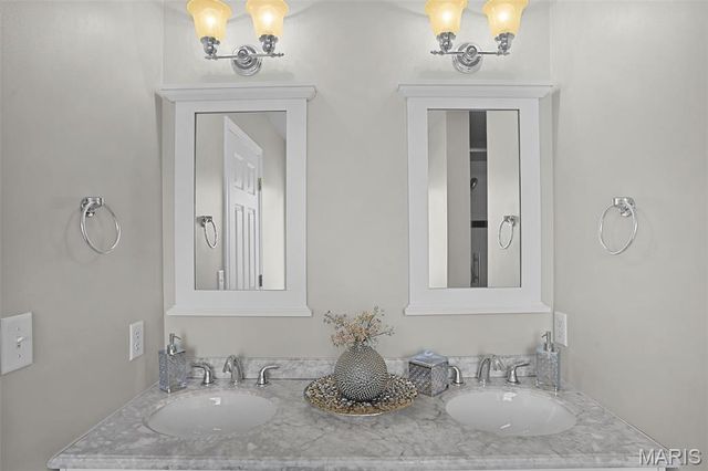 2611 Piper Hills Drive, Shiloh, IL 62221