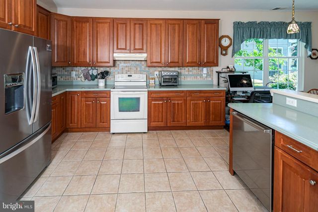 21 BARBADOS CT, Robbinsville, NJ 08690