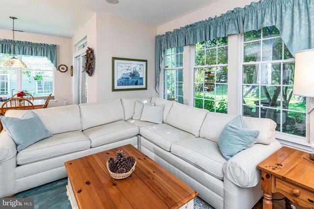 21 BARBADOS CT, Robbinsville, NJ 08690