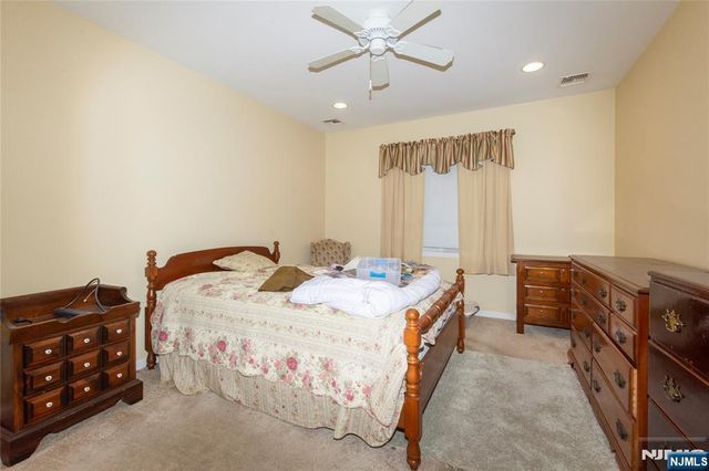 139 Mohawk Trail, Wayne, NJ 07470