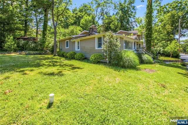139 Mohawk Trail, Wayne, NJ 07470