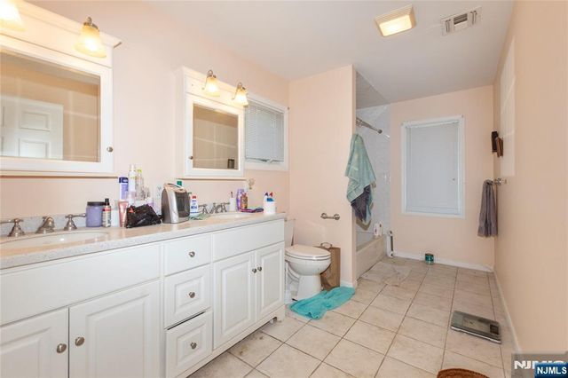 139 Mohawk Trail, Wayne, NJ 07470